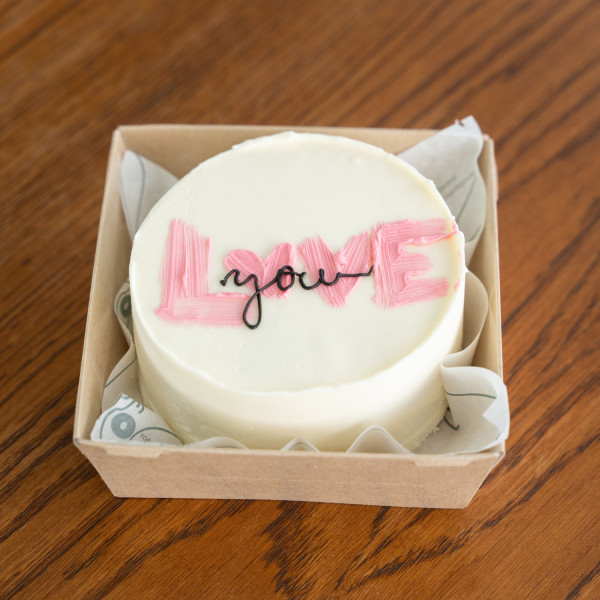 Лимитированный выпуск бенто-торт LOVE